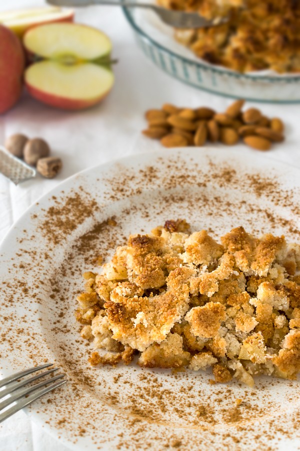 Keto Almond Apple Crisp