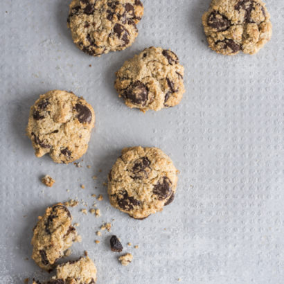 Keto Chocolate Chip Cookies