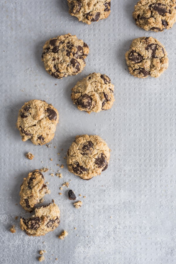 Keto Chocolate Chip Cookies