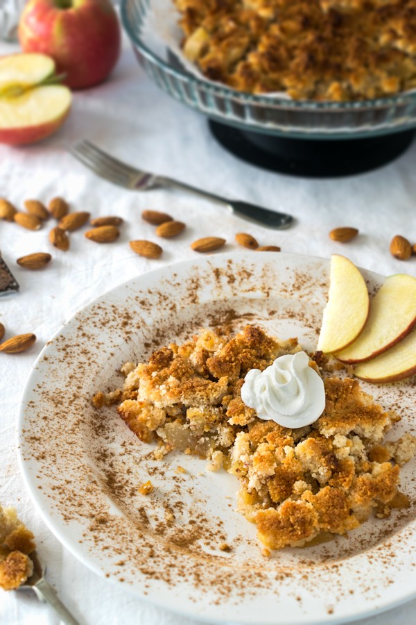 Keto Almond Apple Crisp