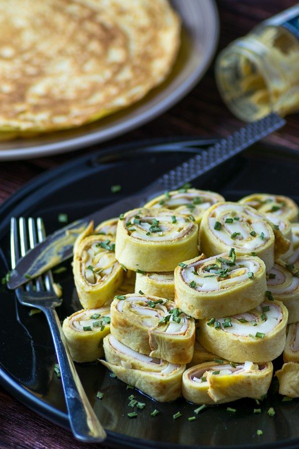 Keto Turkey and Cheese Pinwheels