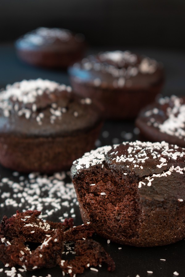 Low Carb Chocolate Peanut Cupcakes