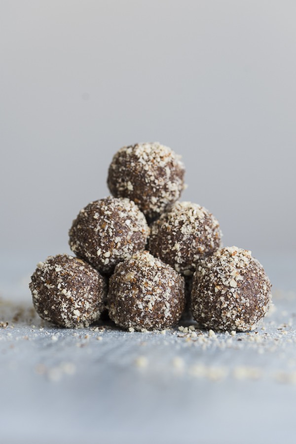 Keto Fudgy Almond Fat Bombs