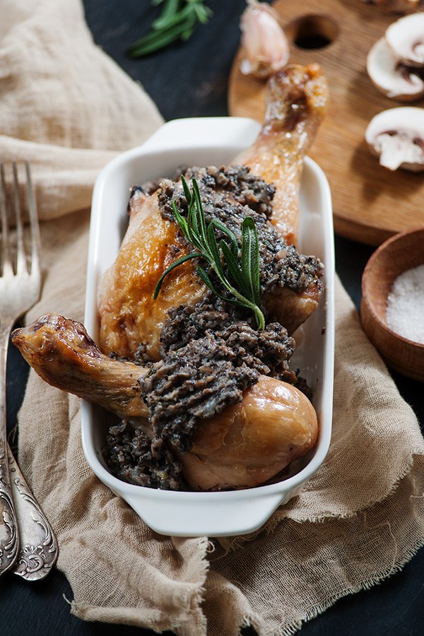 Low Carb Chicken with Rosemary Mushroom Gravy