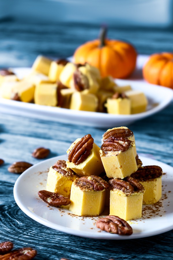 Low Carb Spiced Pumpkin Pecan Bites