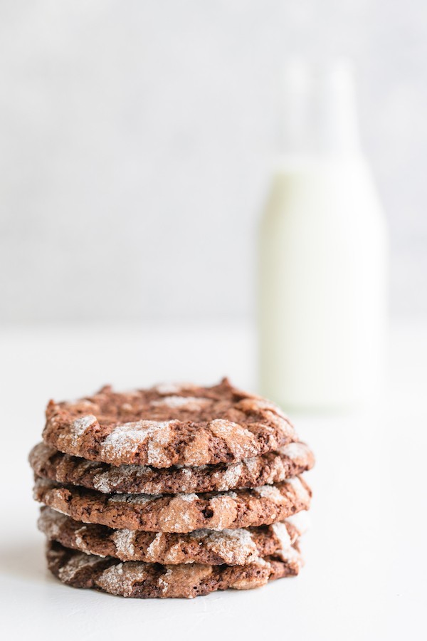 Keto Chocolate Crinkle Cookies