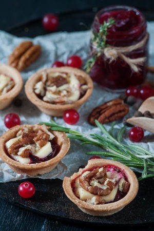 Keto Baked Cranberry Brie Bites