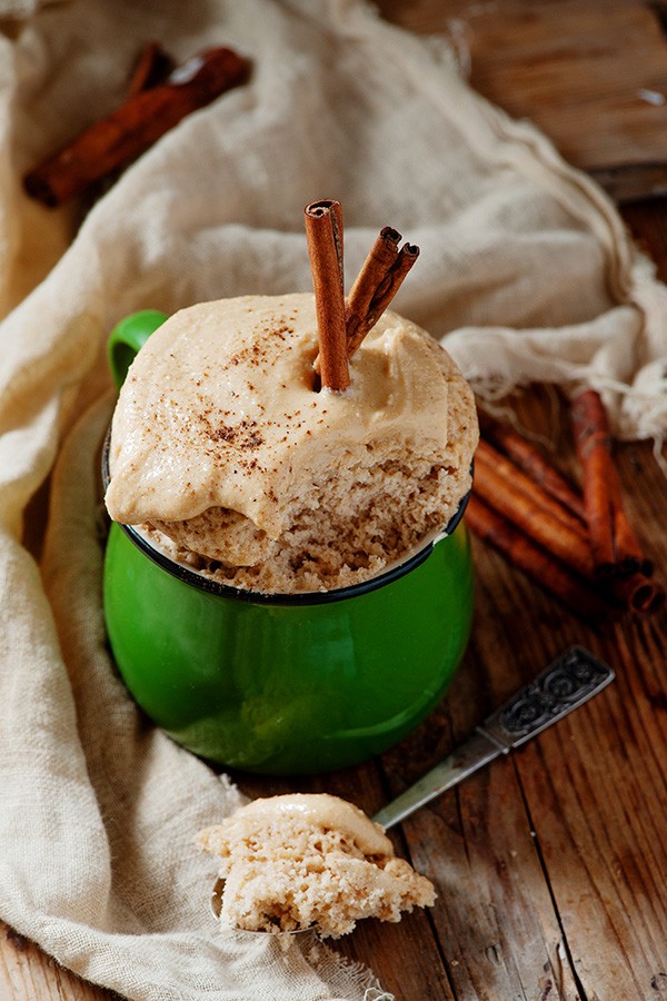 Low Carb Cinnamon Mug Cake