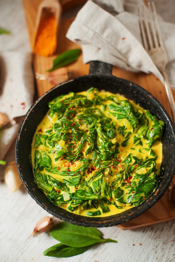Keto Creamy Curried Spinach