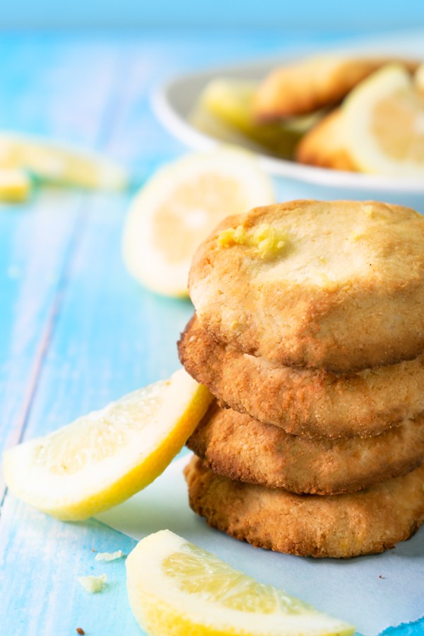 Low Carb Lemon Cookies