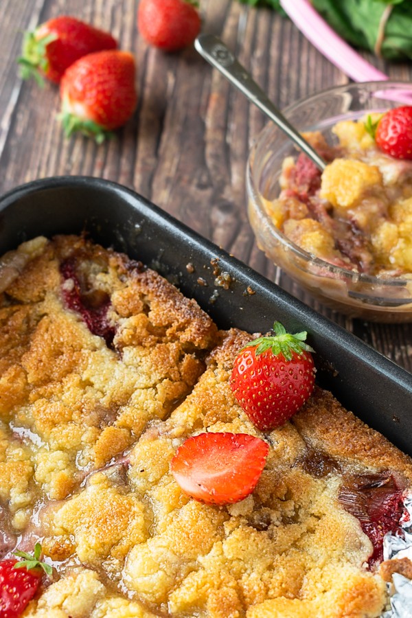 Strawberry Rhubarb Crumble