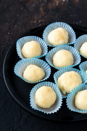 Keto Cheesecake Fat Bombs