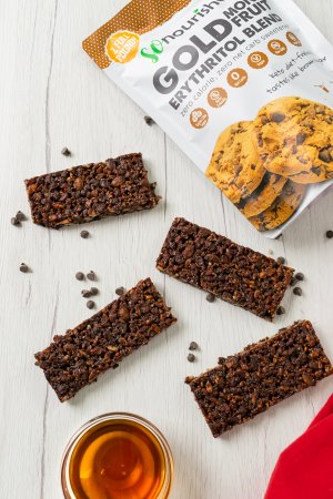 Low Carb Maple Granola Bars