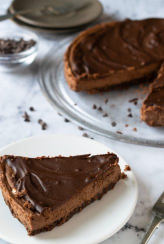 Low Carb Chocolate Cheesecake